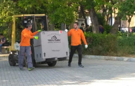 Εκφόρτωση αγαλμάτων στο Αρχαιολογικό Μουσείο Αθηνών forklift-solutions.gr