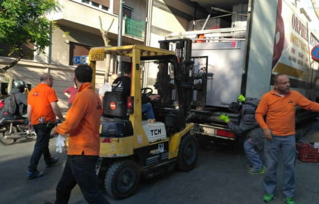 Εκφόρτωση αγαλμάτων στο Αρχαιολογικό Μουσείο Αθηνών forklift-solutions.gr