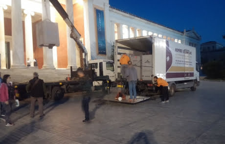 Εκφόρτωση αγαλμάτων στο Αρχαιολογικό Μουσείο Αθηνών forklift-solutions.gr