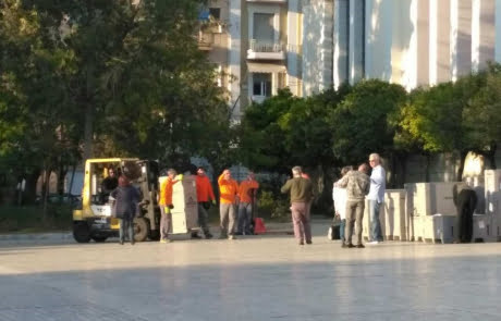 Εκφόρτωση αγαλμάτων στο Αρχαιολογικό Μουσείο Αθηνών forklift-solutions.gr